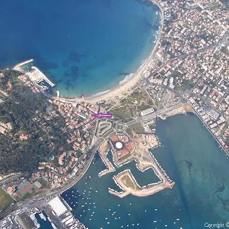 Des Sablettes -st Mandrier Maison Du Pecheur *