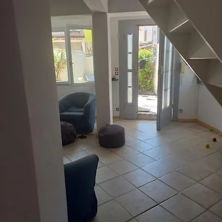 Des Sablettes -st Mandrier Maison Du Pecheur Nyaraló La Seyne-sur-Mer