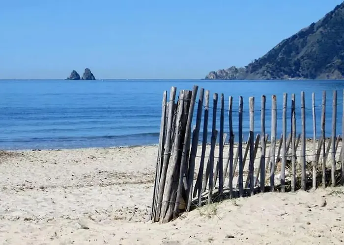 Des Sablettes -st Mandrier Maison Du Pecheur *