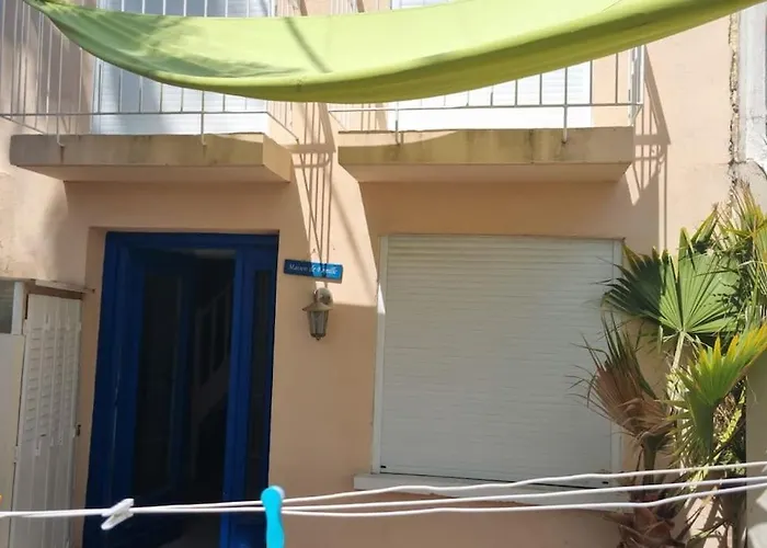 Des Sablettes -st Mandrier Maison Du Pecheur