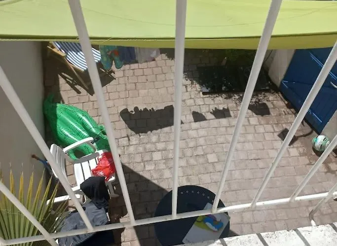 Des Sablettes -st Mandrier Maison Du Pecheur La Seyne-sur-Mer