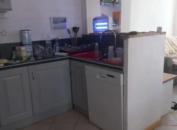 Des Sablettes -st Mandrier Maison Du Pecheur